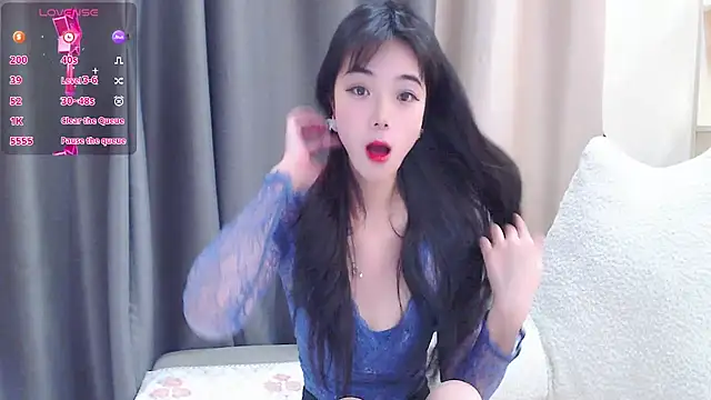 Snapshot of Duludulu_007 chatting on 01/19/25, 05:37 Duludulu 007 online show from 01/19/25, 05:37