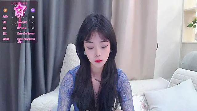 Snapshot of Duludulu_007 chatting on 01/19/25, 12:39 Duludulu 007 online show from 01/19/25, 12:39