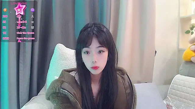 Snapshot of Duludulu_007 chatting on 02/25/25, 12:55 Duludulu 007 online show from 02/25/25, 12:55