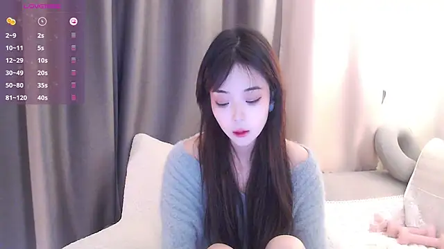 Snapshot of Duludulu_007 chatting on 10/17/25, 04:26 Duludulu 007 online show from 10/17/25, 04:26