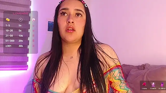 Megan FE online show from 10/25/25, 02:13