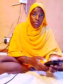 Snapshot of cute_naimah chatting on 10/31/25, 06:09 cute naimah online show from 10/31/25, 06:09