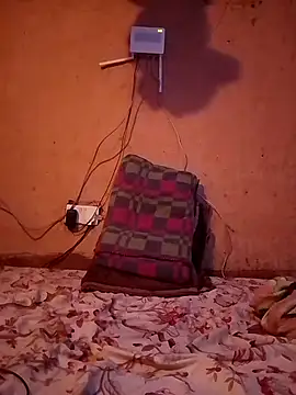 Snapshot of cute_naimah chatting on 11/18/25, 05:23 cute naimah online show from 11/18/25, 05:23