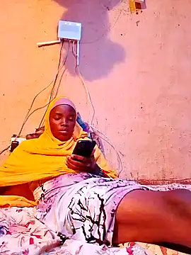 Snapshot of cute_naimah chatting on 11/19/25, 08:20 cute naimah online show from 11/19/25, 08:20