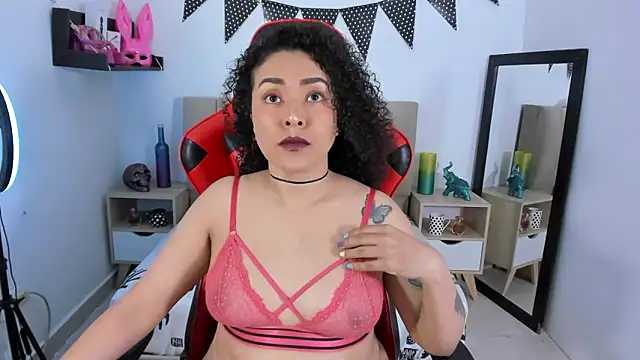 Zoe Gruber online show from 12/12/24, 11:36