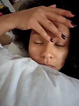 Zoe Gruber online show from 10/03/25, 07:44