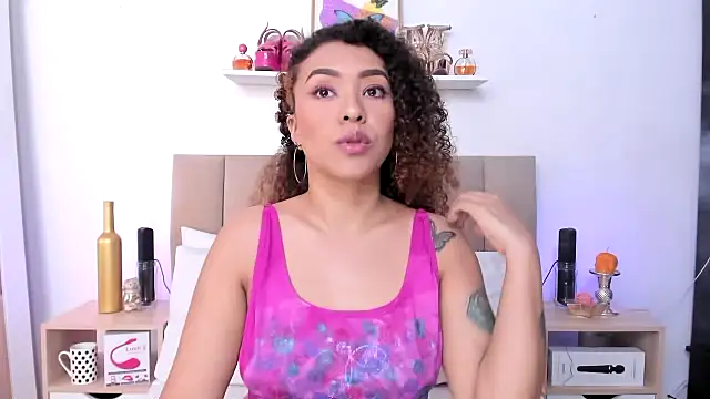 Zoe Gruber online show from 12/14/25, 08:46