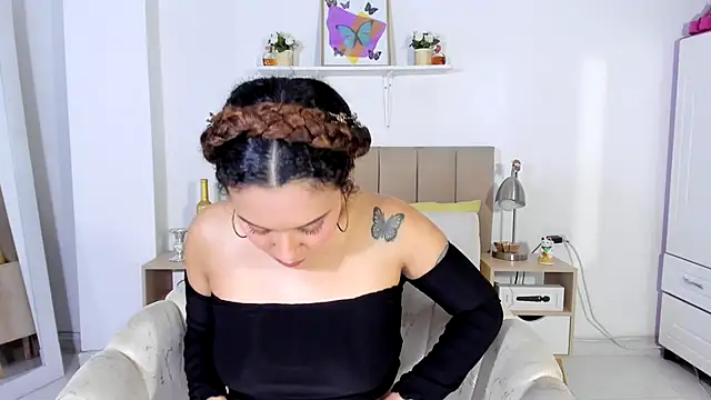 Zoe Gruber online show from 04/23/26, 11:18