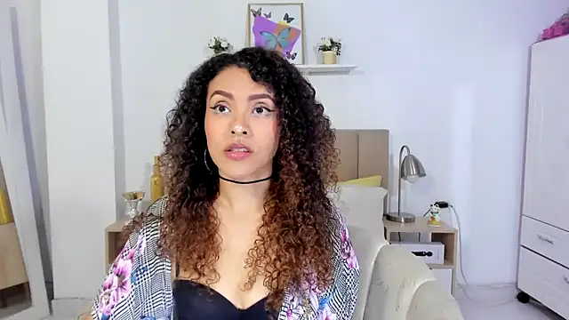 Zoe Gruber online show from 06/20/26, 12:25