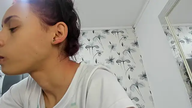 Ehotloveaxxx online show from 03/11/25, 12:39