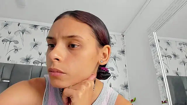 Ehotloveaxxx online show from 11/06/25, 01:45