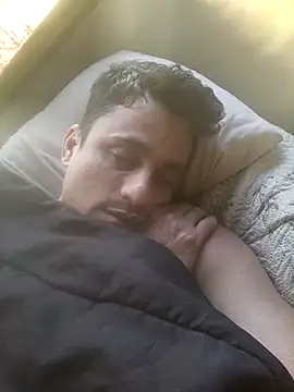 Snapshot of lapac03 chatting on 09/27/25, 10:42 lapac03 online show from 09/27/25, 10:42