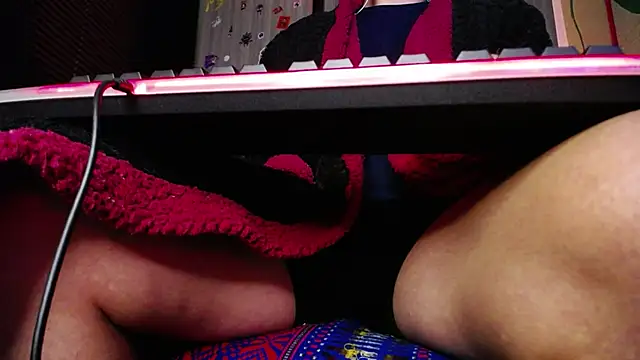 zacwatson  online show from 10/07/25, 05:54