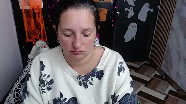 CristialJones  online show from 10/29/25, 12:51