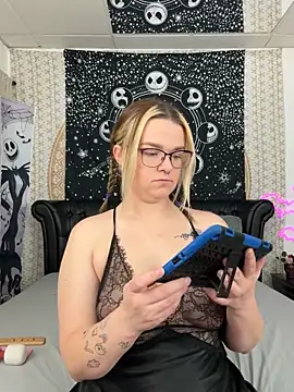 DaisieMaeXO online show from 01/03/25, 09:57