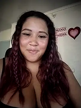 Snapshot of I_am_yours- chatting on 04/24/26, 07:27 I am yours- online show from 04/24/26, 07:27