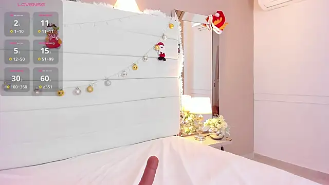 Lilly 2809  online show from 12/14/25, 04:07