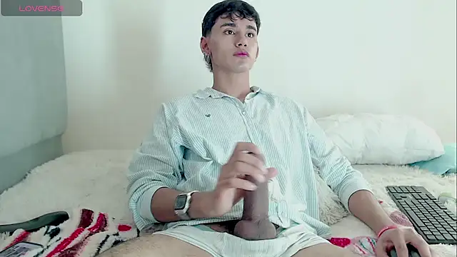 Snapshot of juan_stiven chatting on 02/26/26, 01:10 juan stiven online show from 02/26/26, 01:10