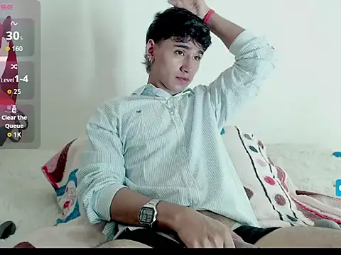 Snapshot of juan_stiven chatting on 03/29/26, 02:28 juan stiven online show from 03/29/26, 02:28