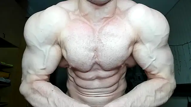 Snapshot of hot_muscle chatting on 02/21/25, 04:48 hot muscle online show from 02/21/25, 04:48