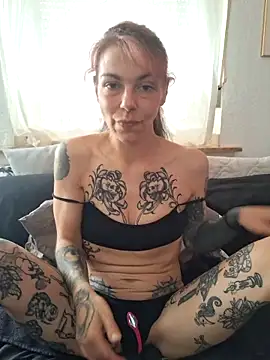SophiaBlackfoxx online show from 05/03/26, 09:15