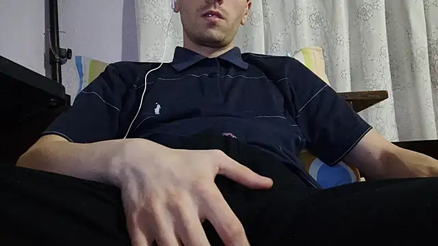 Snapshot of _Hocthus_ chatting on 01/04/25, 10:13 Hocthus online show from 01/04/25, 10:13