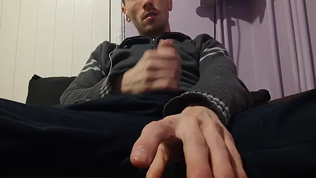 Snapshot of _Hocthus_ chatting on 01/22/25, 04:23 Hocthus online show from 01/22/25, 04:23