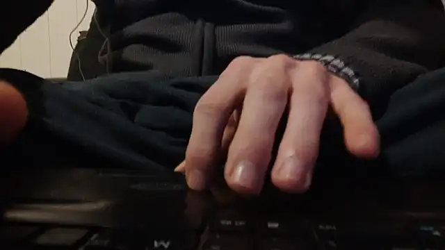 Snapshot of _Hocthus_ chatting on 02/12/25, 05:26 Hocthus online show from 02/12/25, 05:26