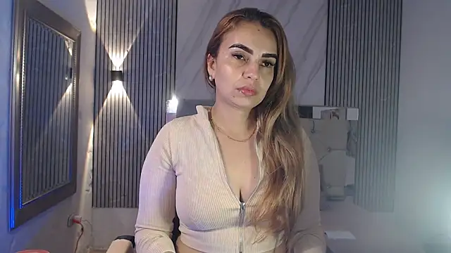 ashley  tylor online show from 12/18/25, 11:00