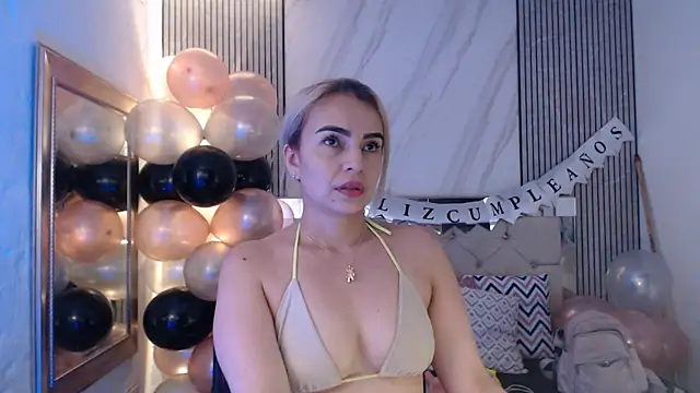 ashley  tylor online show from 04/25/26, 07:44