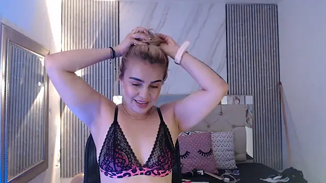 ashley  tylor online show from 04/30/26, 08:26