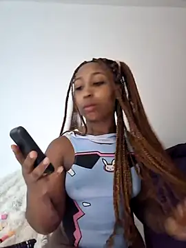 EmmaSanzz  online show from 11/26/25, 09:10