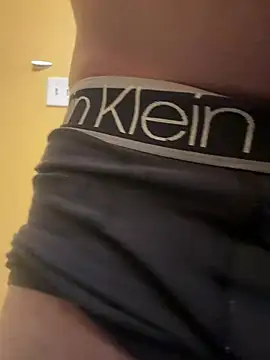 Snapshot of VFuck4U_xxx chatting on 02/14/25, 05:46 VFuck4U xxx online show from 02/14/25, 05:46