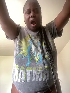 fantasygyal online show from 05/17/26, 03:52
