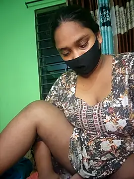 Snapshot of Kotha_-Moni chatting on 02/24/26, 03:10 Kotha -Moni online show from 02/24/26, 03:10