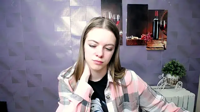 AliceFlirtt  online show from 11/06/25, 09:21