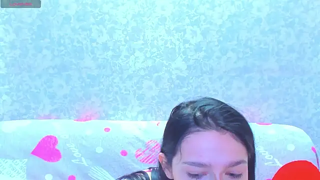 Snapshot of Vanessa_Florence chatting on 04/04/26, 01:26 Vanessa Florence online show from 04/04/26, 01:26