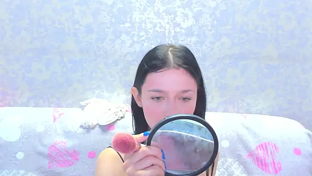 Snapshot of Vanessa_Florence chatting on 06/19/26, 01:32 Vanessa Florence online show from 06/19/26, 01:32