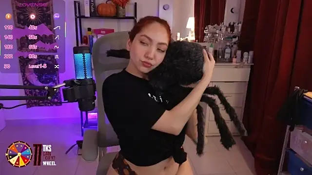 LilyVelvett online show from 10/08/25, 03:59