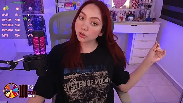 Snapshot of LilyVelvett chatting on 03/10/26, 03:00 LilyVelvett online show from 03/10/26, 03:00