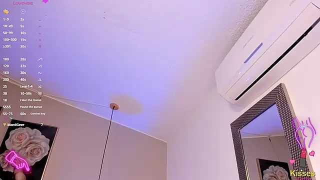 Emma Thompsson online show from 12/19/24, 02:56