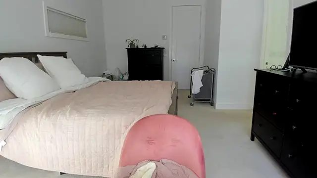 Kymmmy online show from 01/25/25, 09:46