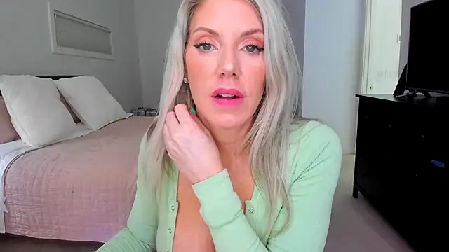 Kymmmy online show from 03/13/25, 07:39