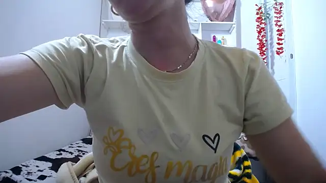 Snapshot of Luna_girlhot_ chatting on 02/06/26, 04:54 Luna girlhot online show from 02/06/26, 04:54