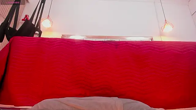 PittAndLunaa online show from 01/19/25, 01:22