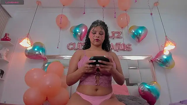 PittAndLunaa online show from 01/25/25, 12:58