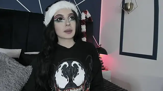 Adeelinee online show from 12/12/24, 07:37