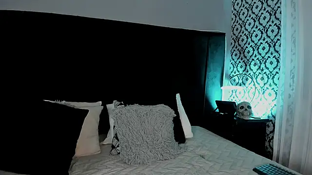 Adeelinee online show from 05/22/26, 07:52