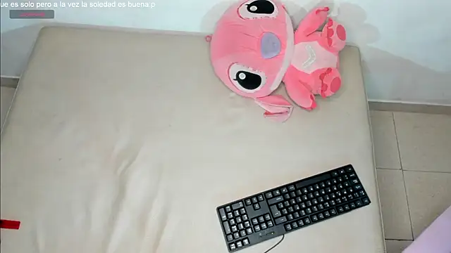 jenelotizz06 online show from 12/14/24, 12:44