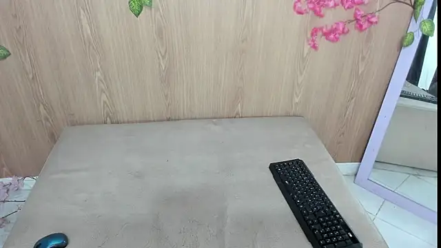 jenelotizz06 online show from 06/16/26, 02:36